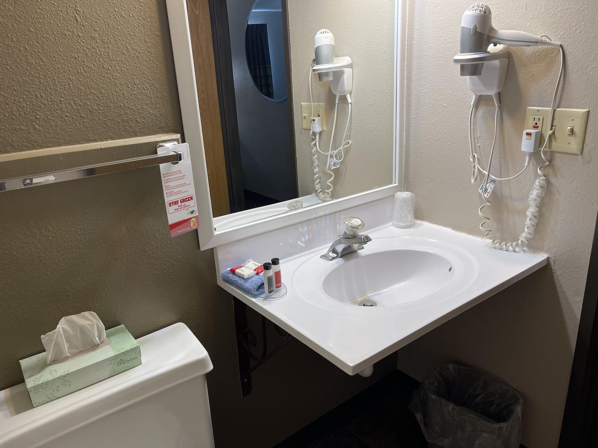 Hotel Super 8 By Wyndham Bismarck