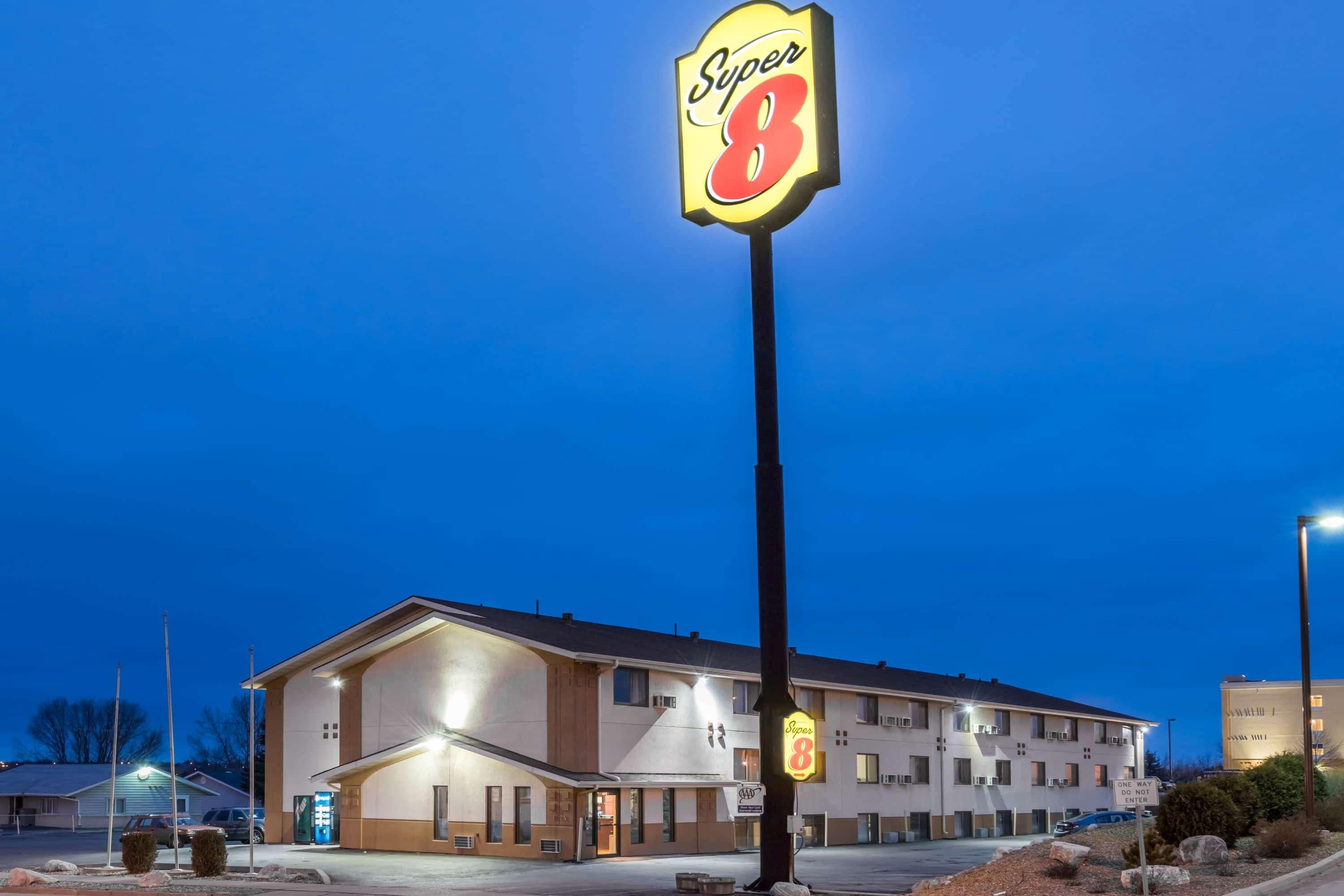 Super 8 By Wyndham Hotel Bismarck